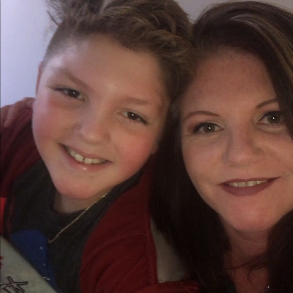 Meet your Posher, Jennifer - Picture 3 of 8